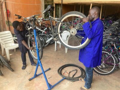 Bike Mechanic malawi africycle